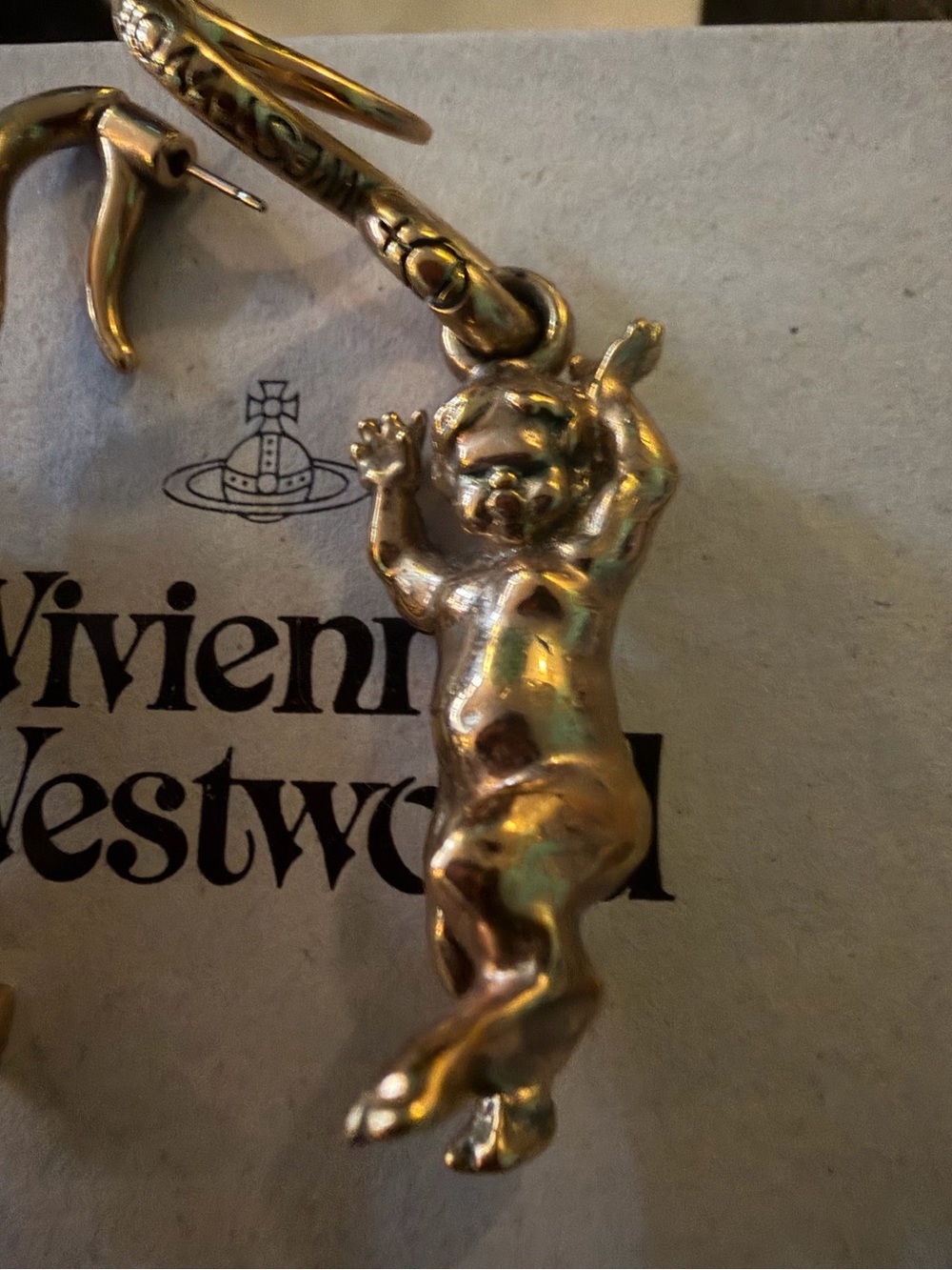 Gold tone SATYR earrings- all original packaging and docs included - Picture 3 of 5